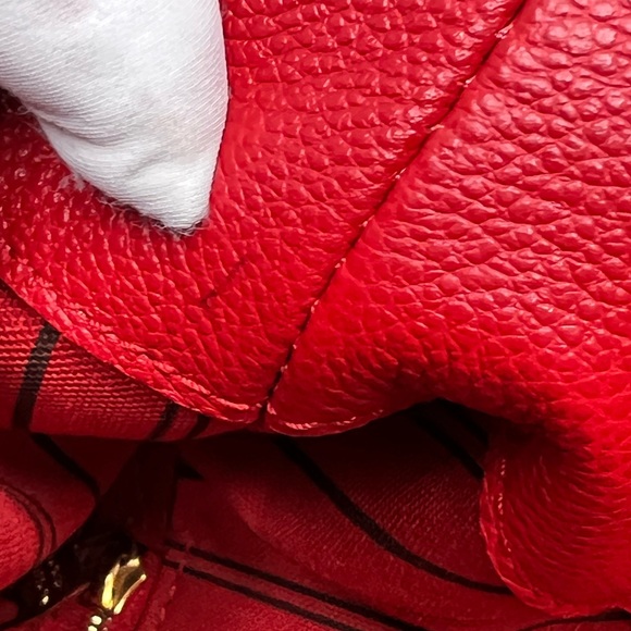 Louis Vuitton Monogram Bagatelle Cherry PM Empreinte Cerise M50071 EUC W/Strap - Picture 16 of 17